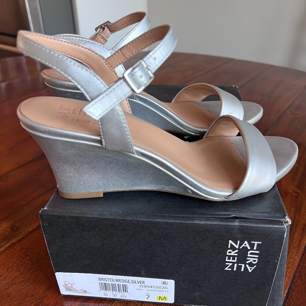 Naturalizer Bristol Wedge, Silver, Size 7